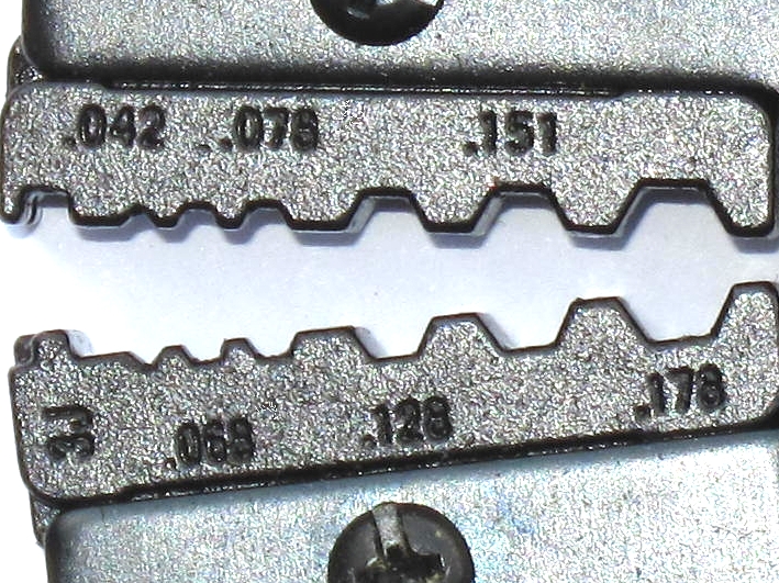 Crimpzange-SMA-SMB-BNC-MIL-SC-ST-MCX-97-905-05000-B3