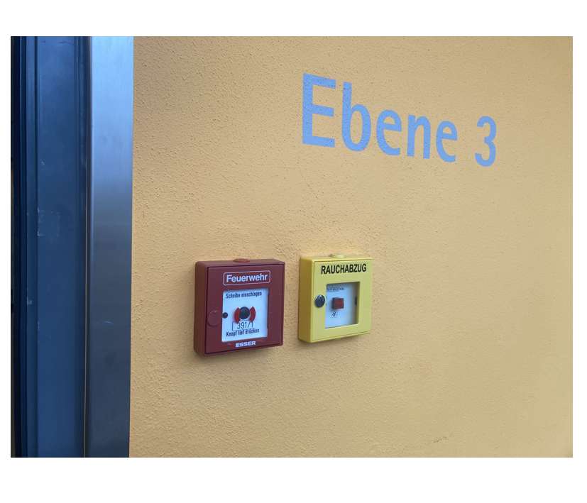 Alarmknopf_Hausalarm_Rauchabzug_Feuerwehralarm_2024